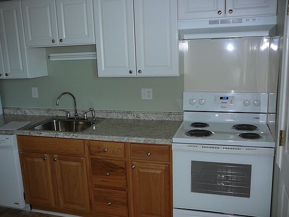 Updated Kitchen & appliances