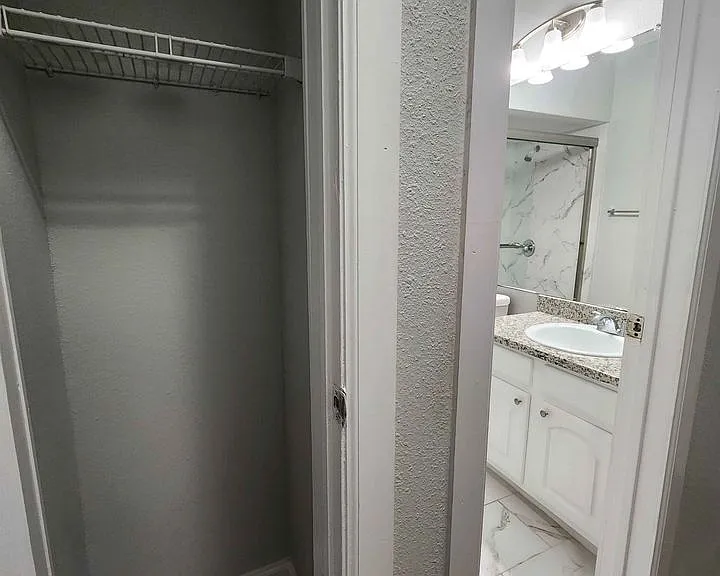 The Oceanfront Galveston Apartments — Photo 42