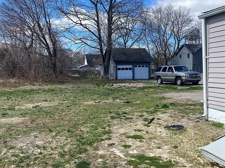 104 River Ave — Photo 8