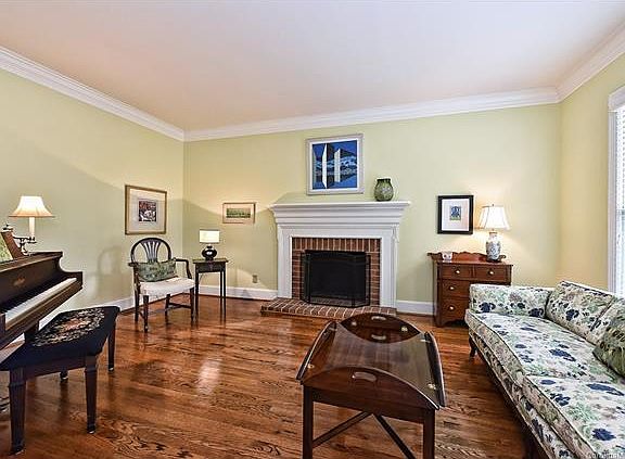 4th image of 7341 Kennington Ct