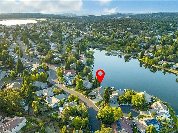 5th image of 3417 Thornhill Dr