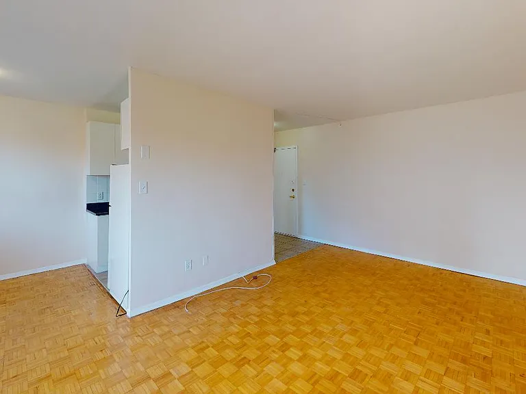 506 Danforth Rd — Photo 8