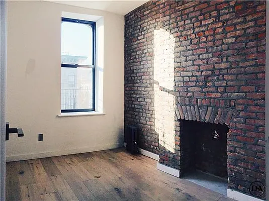 Rented by DSA Realty | media 12