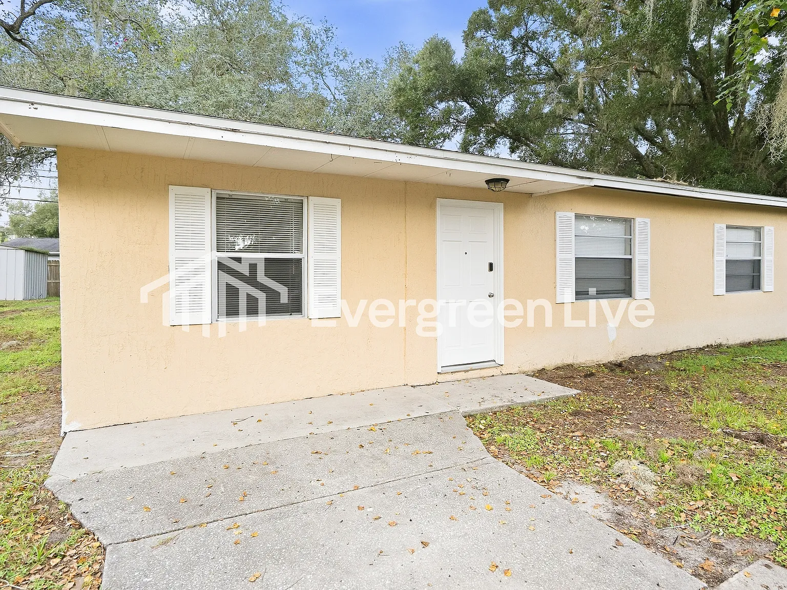 3 bed, 1.0 bath, 1148 sqft, $1,545 — Photo 2