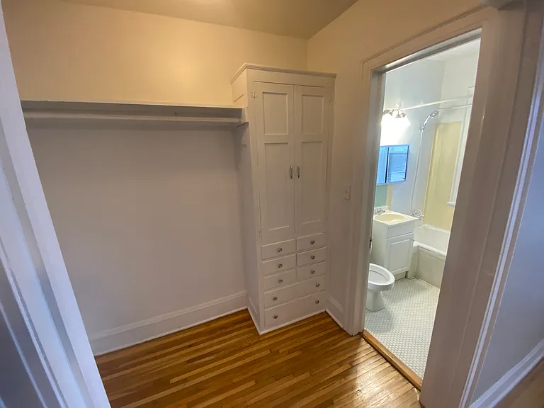 Stevens Square Apartments — Photo 73