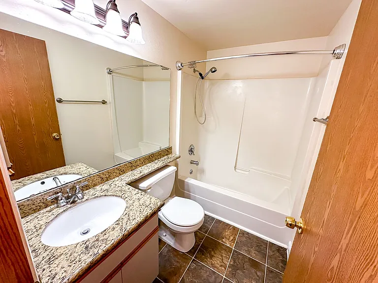Tuscany Apartments — Photo 45