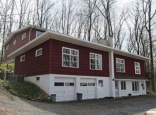 411 Dogwood Ln, Lebanon, PA 17042