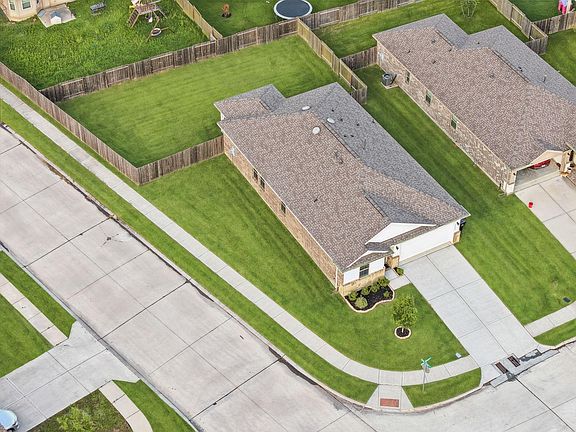 4th image of 603 Walnut Branch Dr