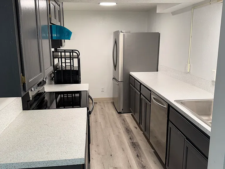 8324 W Westchester Ave — Photo 27