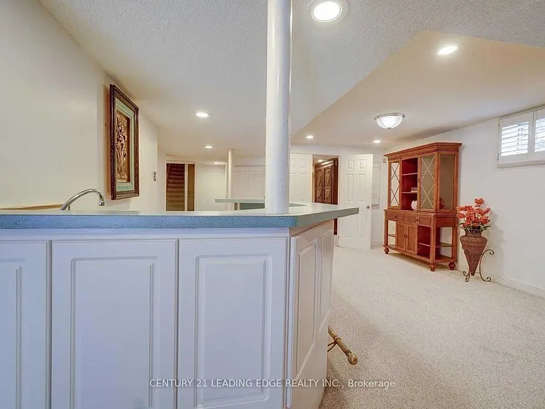 1374 Heritage Way #BASEMENT — Photo 21
