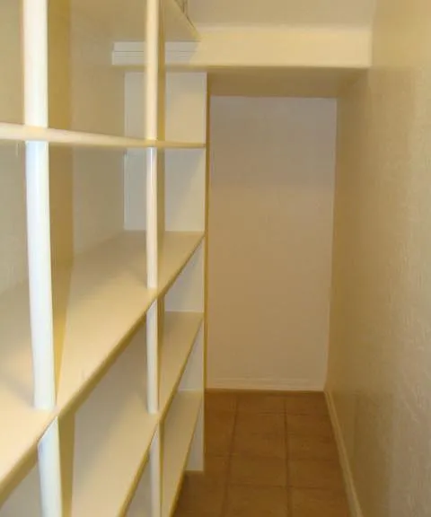 3163 S Porter St — Photo 5