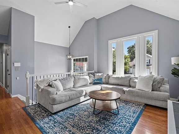 4th image of 6020 Parkhill St