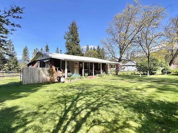 3rd image of 1461 Morgan Hill Rd