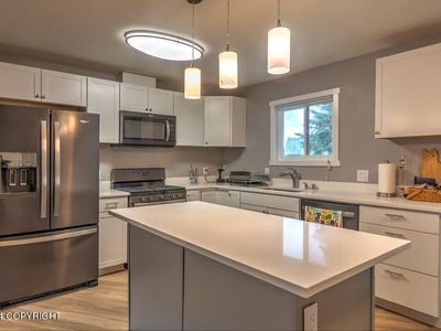 8540 Crystal St, Anchorage, AK, 99502