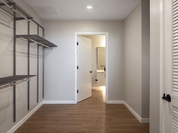 588 El Camino Real #238