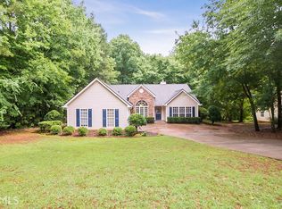 1615 White Oak Dr, Winder, GA