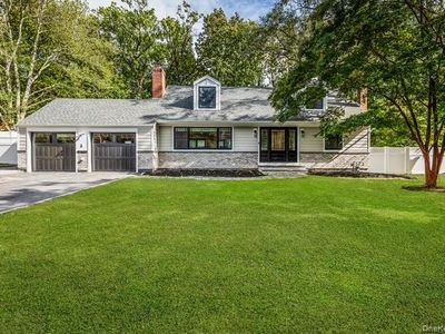 5 Satterly Road, East Setauket, NY, 11733