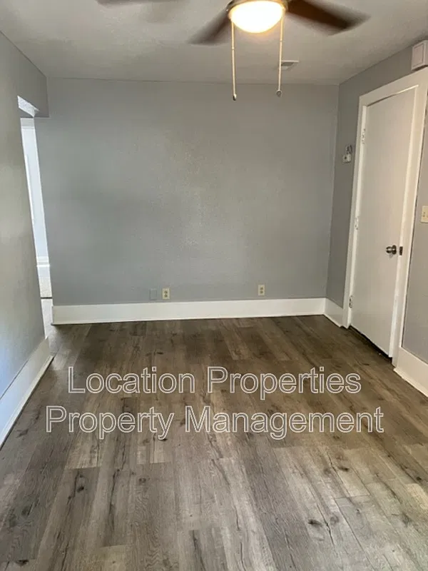 2 bed, 1.0 bath, 870 sqft, $1,350 — Photo 3