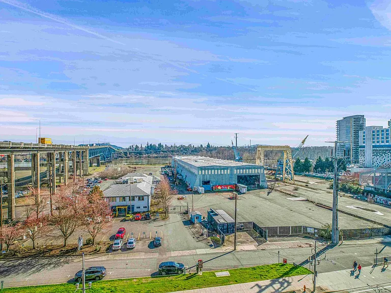 The Emery Apartments — Photo 43
