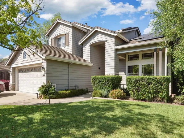 13991 E Sparrow Hawk Dr, Lockeford, CA 95237