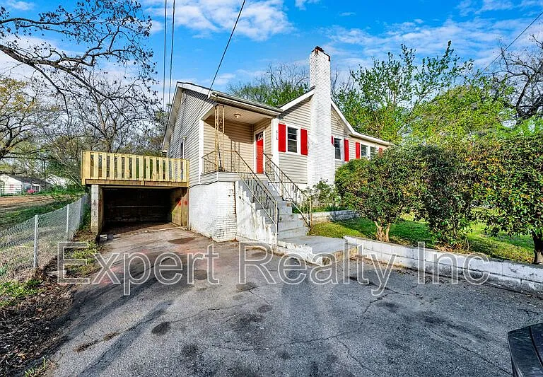 616 Rutledge Dr — Photo 3