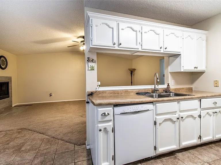 7218 Elwood Ct #C3 — Photo 10