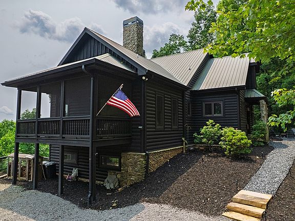 5th image of 239 Ridge Top Dr