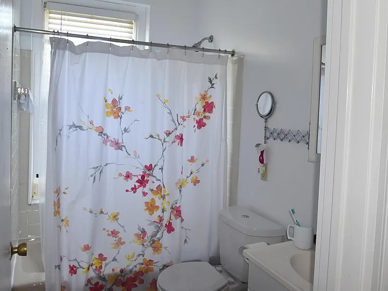 1010 State St #1 — Photo 9