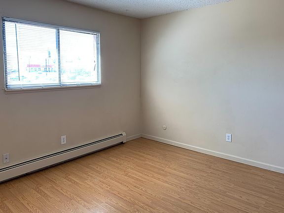4th image of 1252 Dewar Dr APT 4