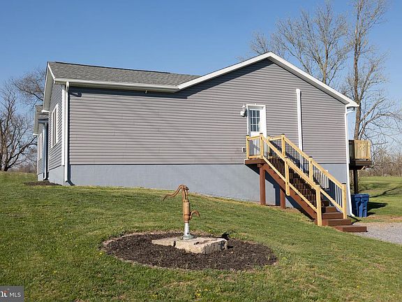 2nd image of 599 Hilltown Rd