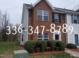 1632 Olivers Crossing Cir, Winston Salem, NC 27127