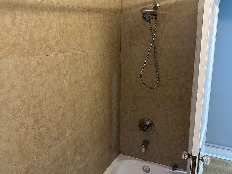 1922 S 60th St #2 — Photo 17