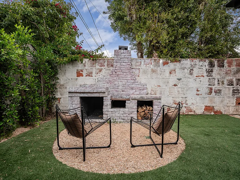 8417 Holy Cross Pl — Photo 40