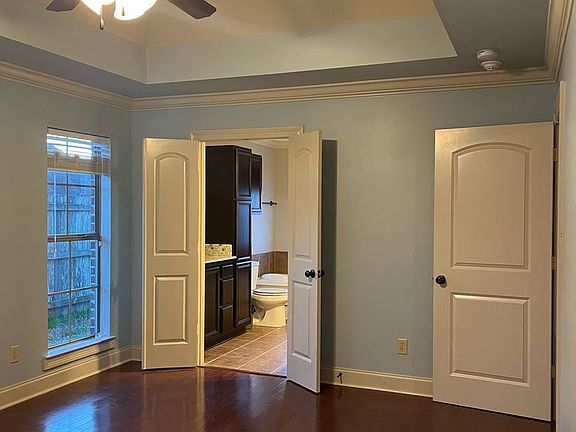 5th image of 208 Rivergrass Dr