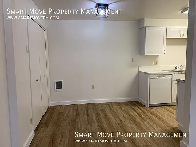 2553 W Targee St — Photo 4
