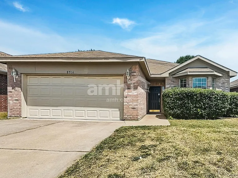 8516 Rainy Lake Dr — Photo 1