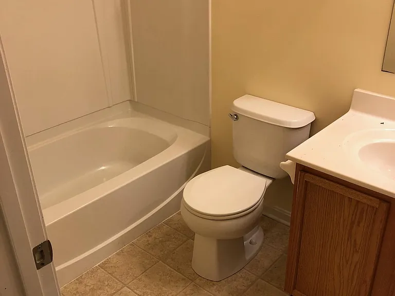 hall full bath