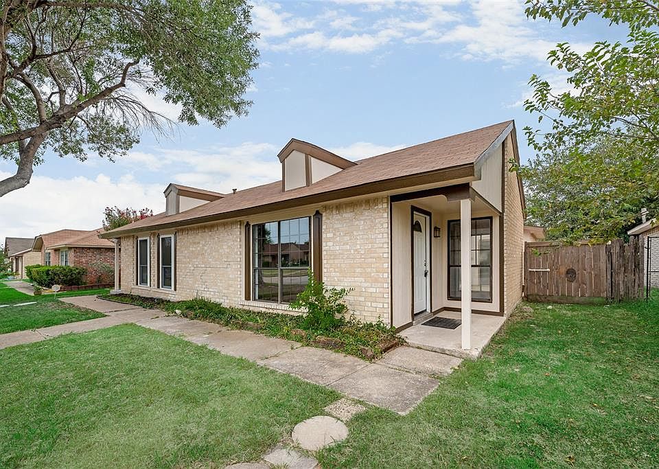 1st image of 611 Stonehenge Dr
