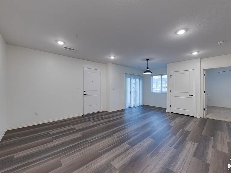 WIN Residences — Photo 13