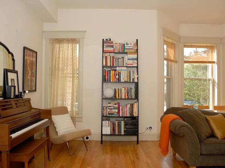 4351 N Hermitage Ave #2N — Photo 7