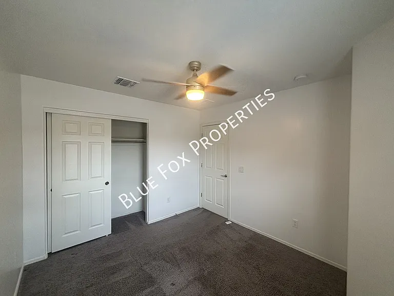 98 E Manor View Rd — Photo 10