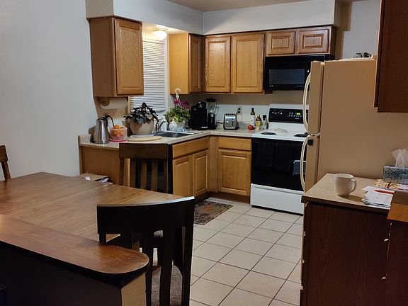 2nd image of 2315 Beaudoin St