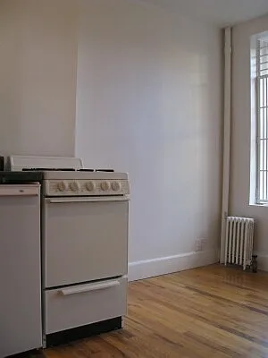 Rented by Tower Brokerage | media 9