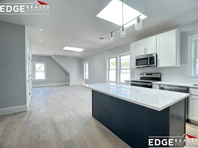 51 Fairbanks St #3 — Photo 2