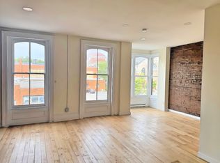 104 4th St #3, Troy, NY 12180