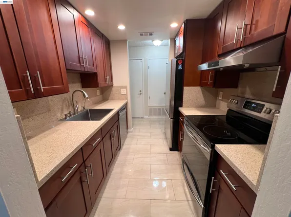 4176 San Pablo Dam Rd APT B, El Sobrante, CA 94803