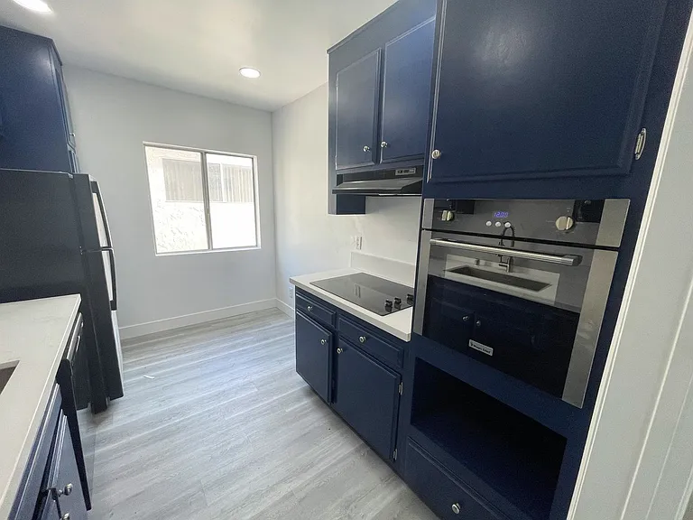 5035 Coldwater Canyon Garden — Photo 4