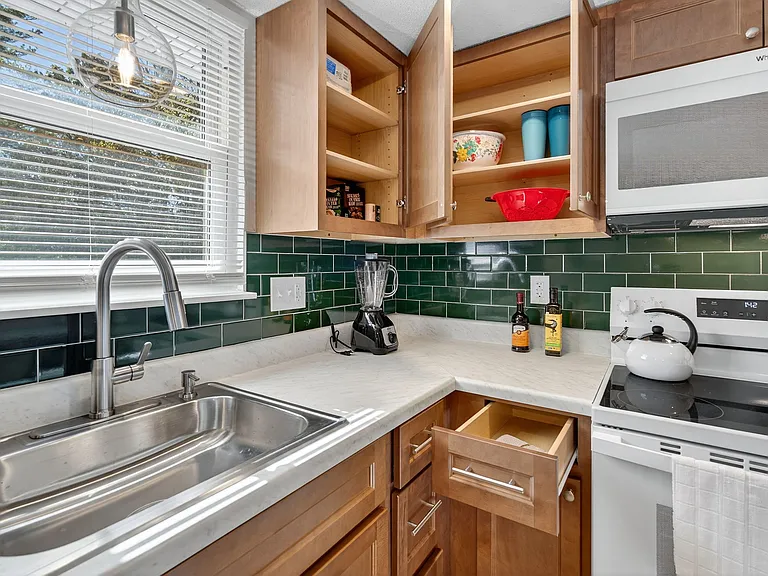 2544 Spring Forest Rd — Photo 22