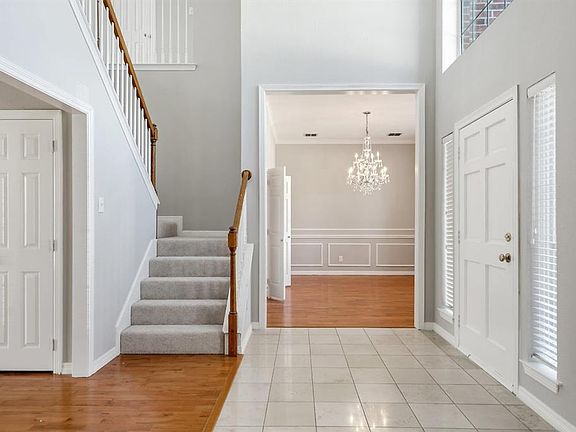 3rd image of 417 Pecan Hollow Dr