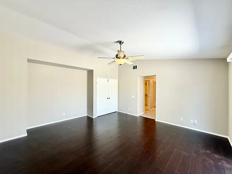 42041 Delmonte St — Photo 33